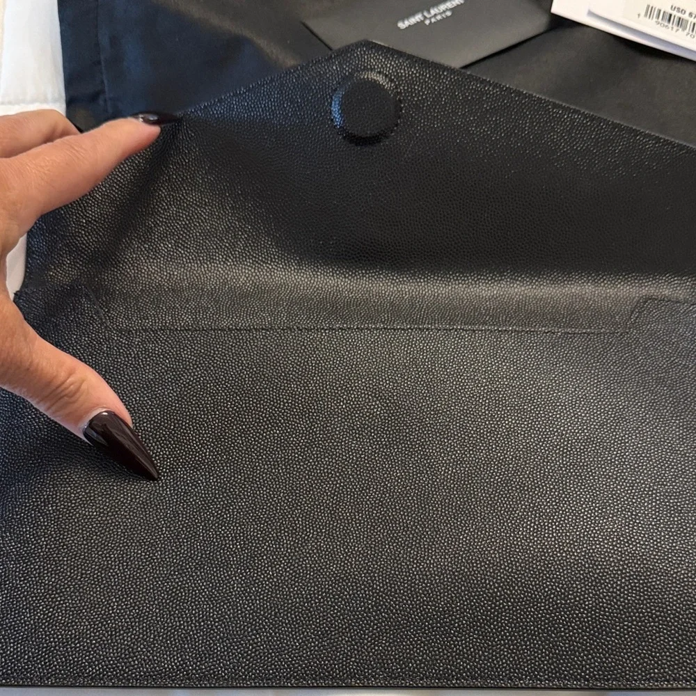 Saint Laurent Elegant Black Envelope Clutch YSL BLACK - Picture 6 of 11